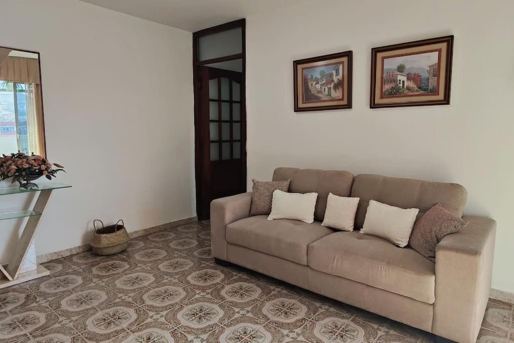 Casa Chito Santa Cruz Apartment Exterior photo